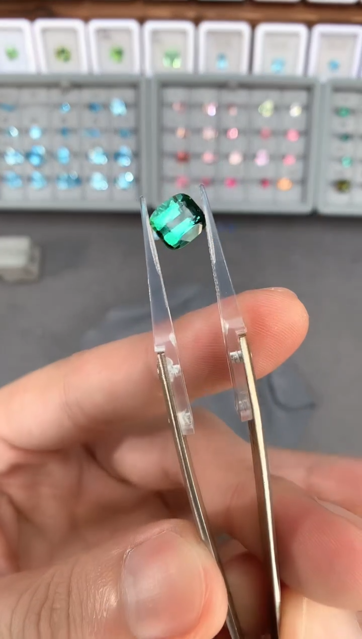 【闪购商品】定制碧玺裸石未镶嵌2.34ct