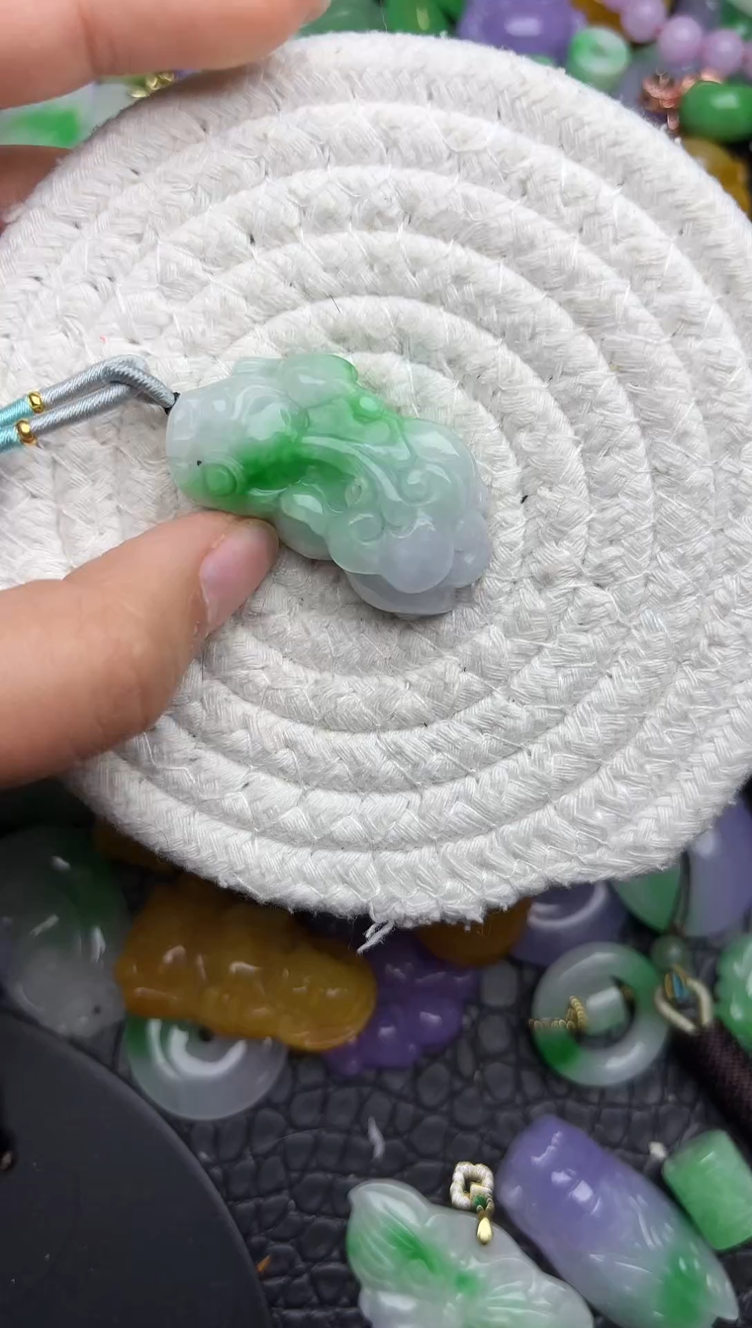 颈饰未镶嵌翡翠缅甸翡翠吊坠