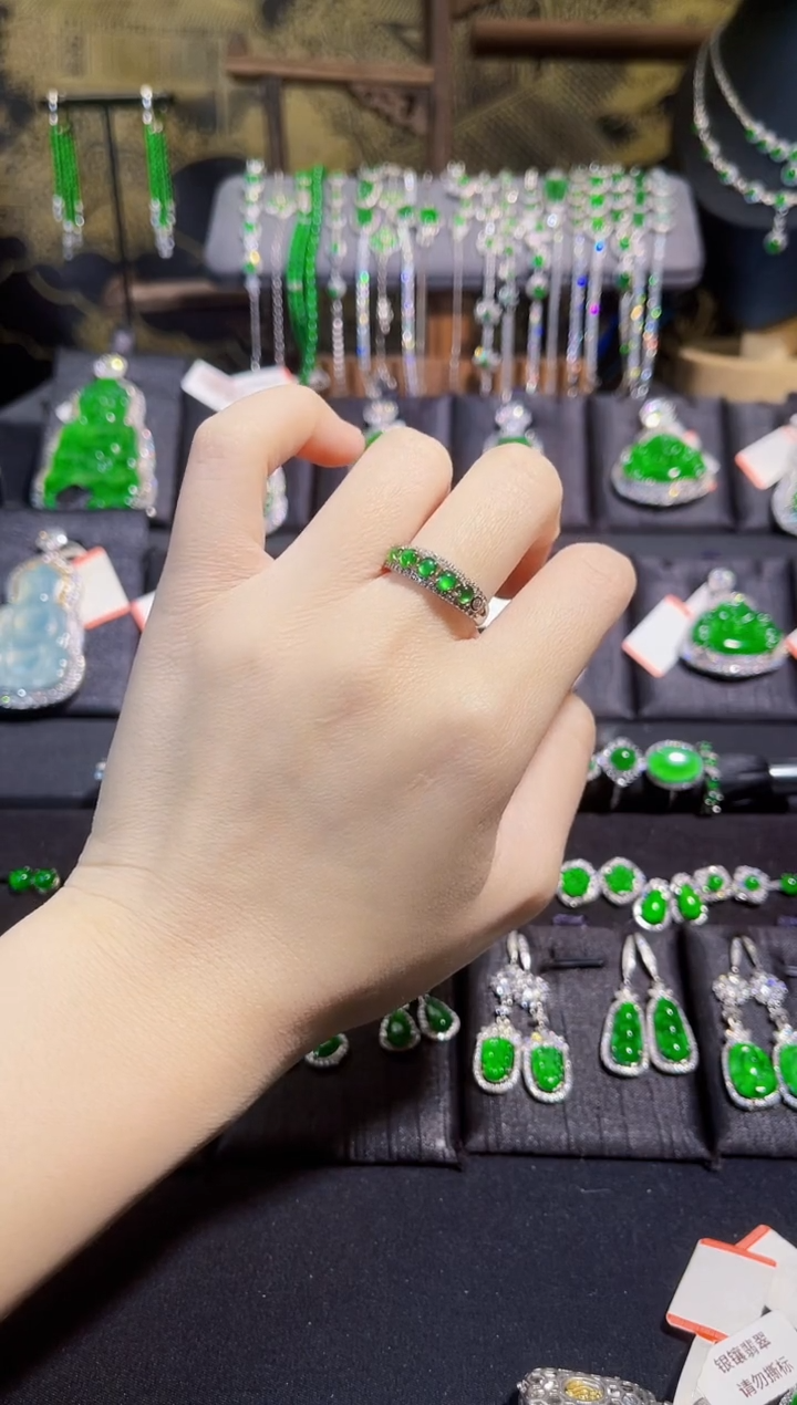 【闪购商品】翡翠戒指银S925镶嵌戒指