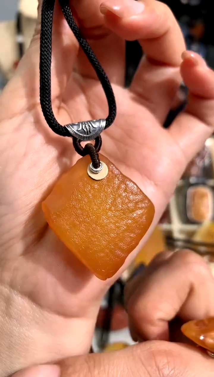 【闪购商品】蜜蜡裸石未镶嵌似玉