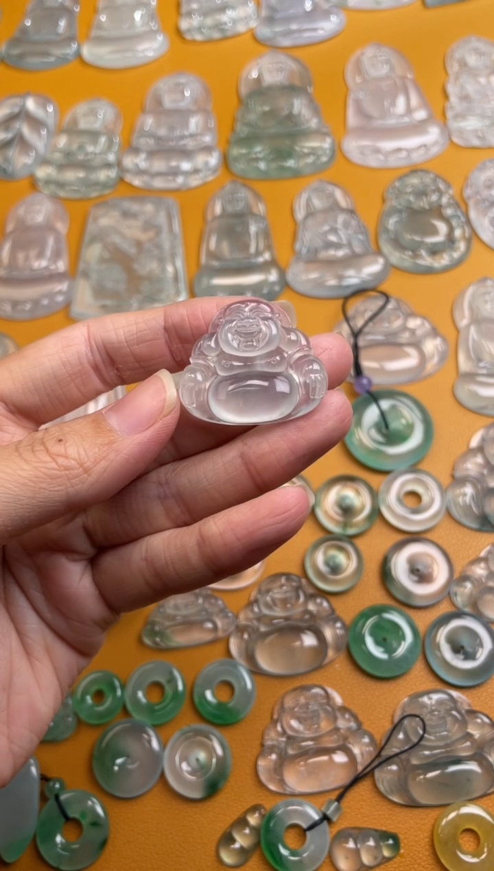 【闪购商品】翡翠未镶嵌吊坠(不含链)佛公