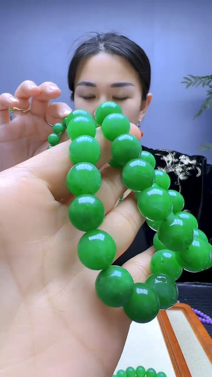 【闪购商品】翡翠颈饰未镶嵌颈饰12mm