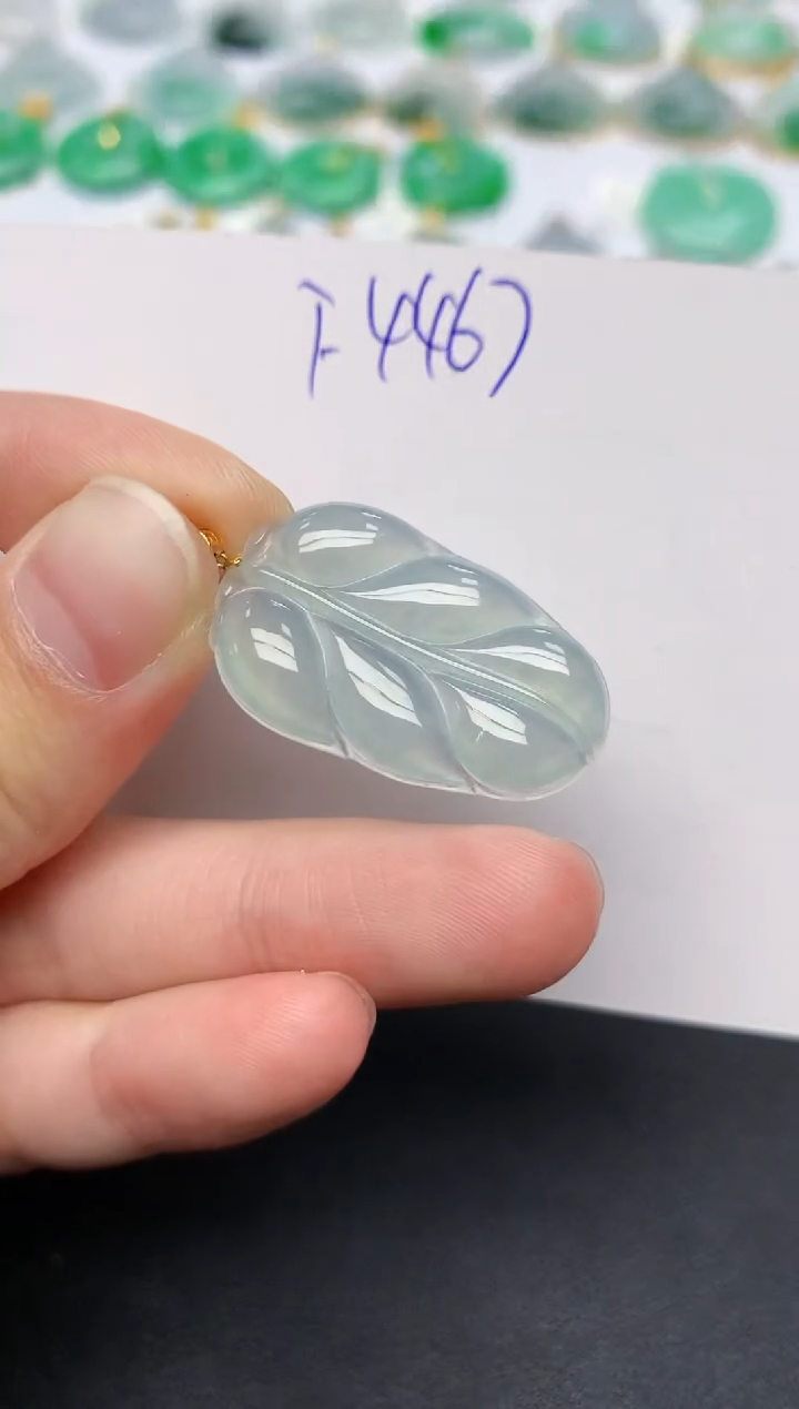 颈饰18K金镶嵌翡翠天然缅甸A货翡翠百元以上9元证书费自理