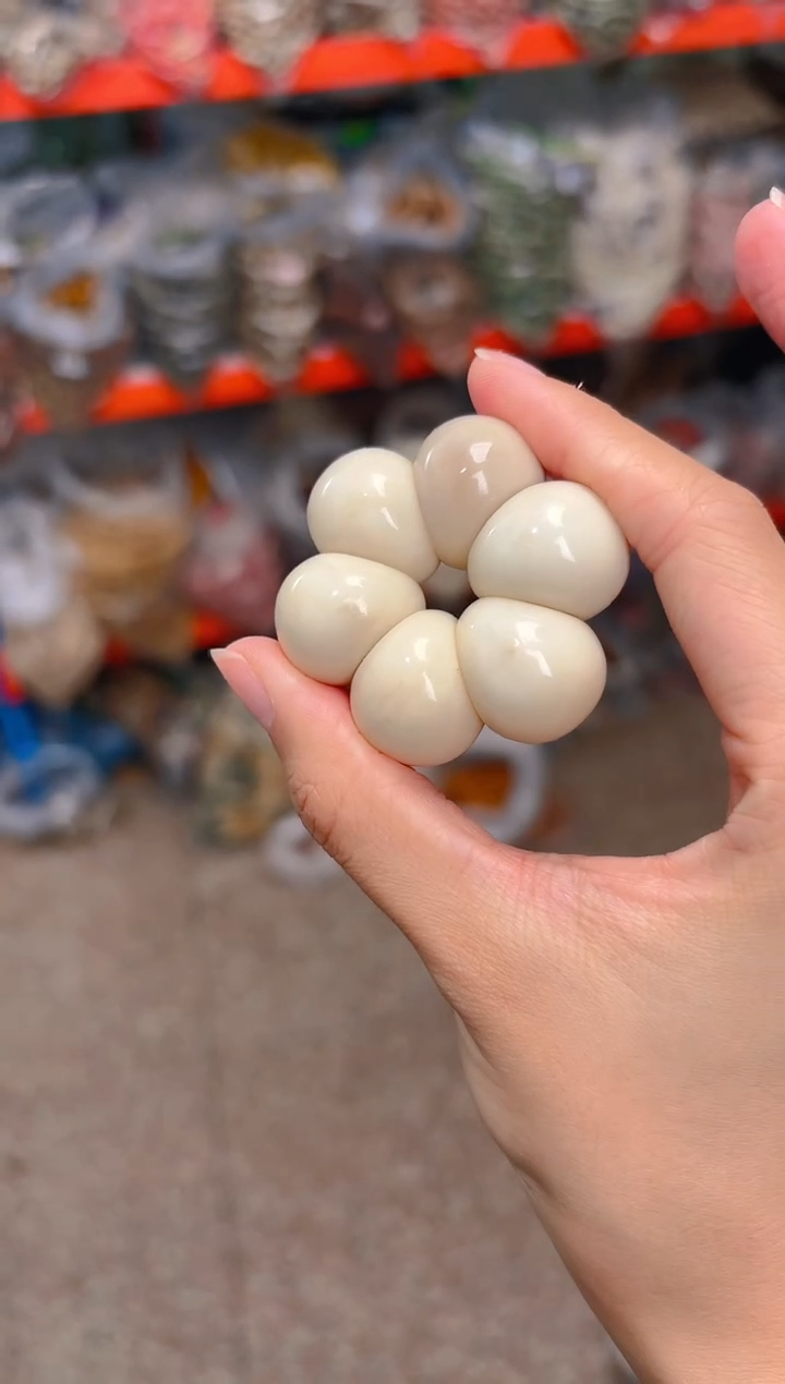 吊坠菩提根/象牙果白色山竹手捻 