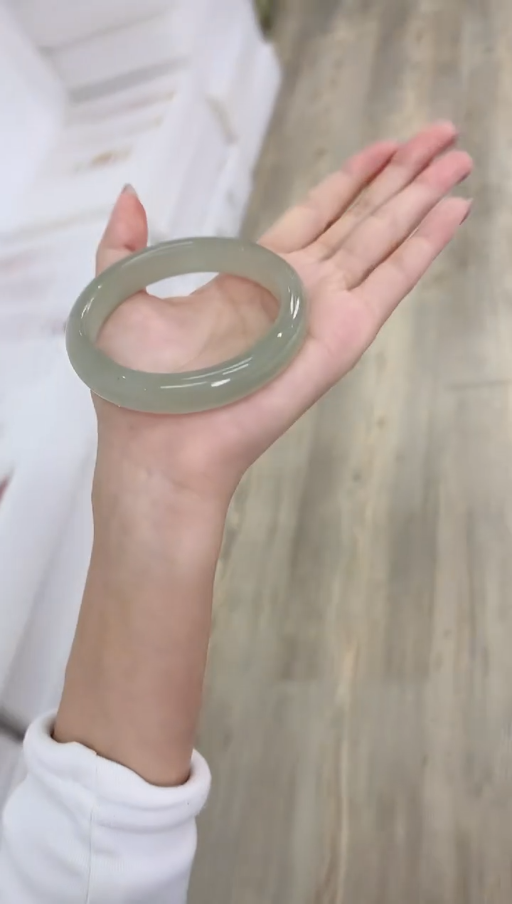 未镶嵌手镯石英质玉132-59D