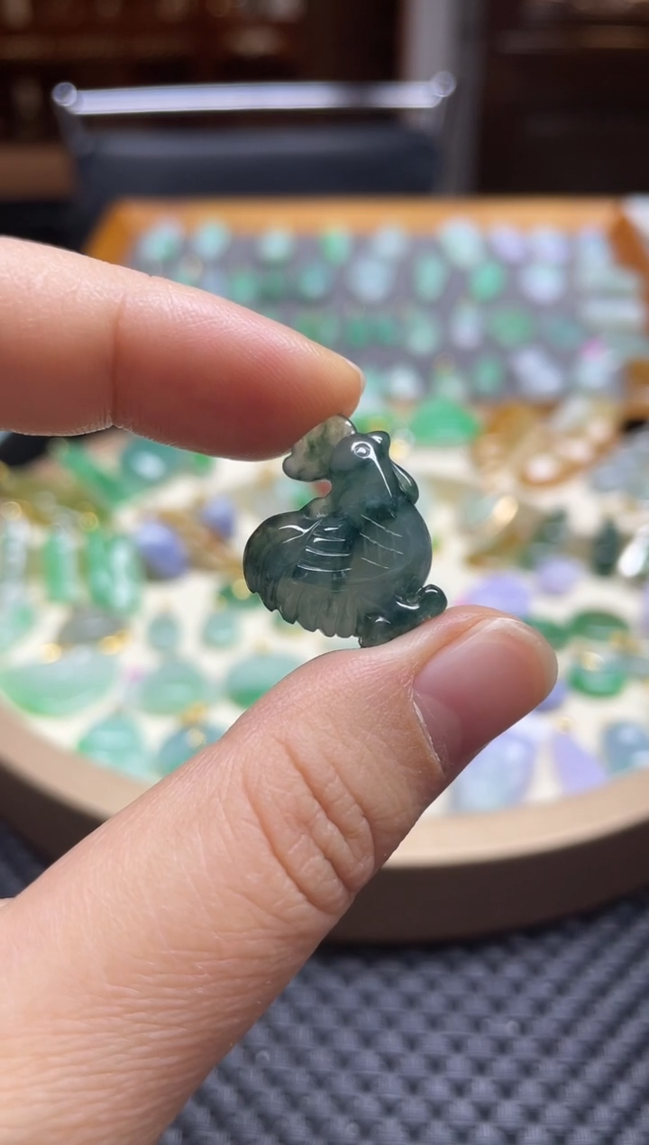 【闪购商品】翡翠颈饰未镶嵌鸡