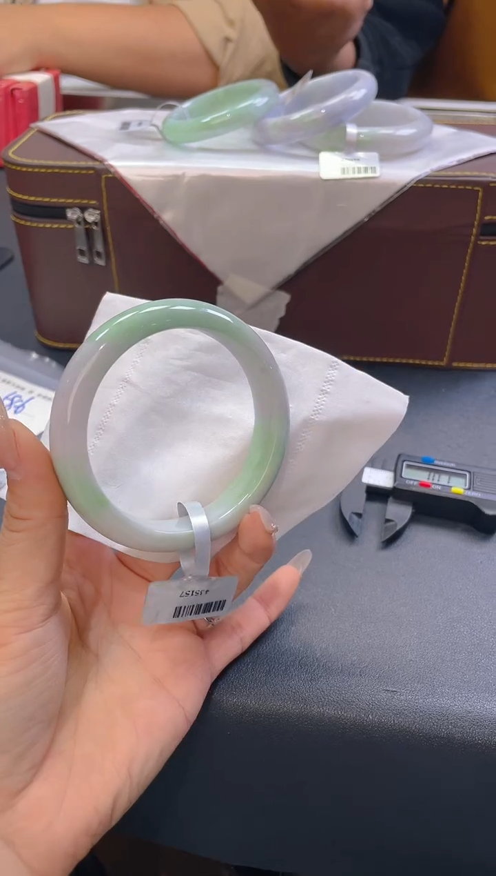 【闪购商品】定制翡翠未镶嵌毛货手镯需精细抛光/58