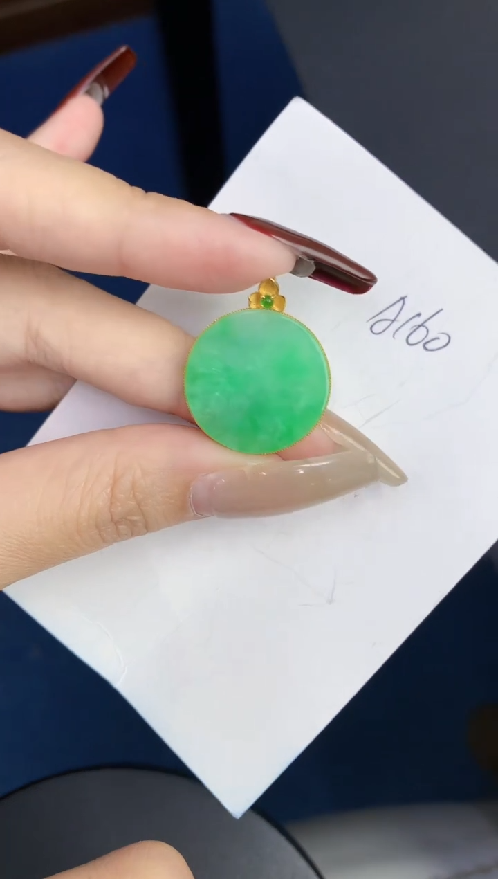 【闪购商品】翡翠颈饰18K金镶嵌0000000000