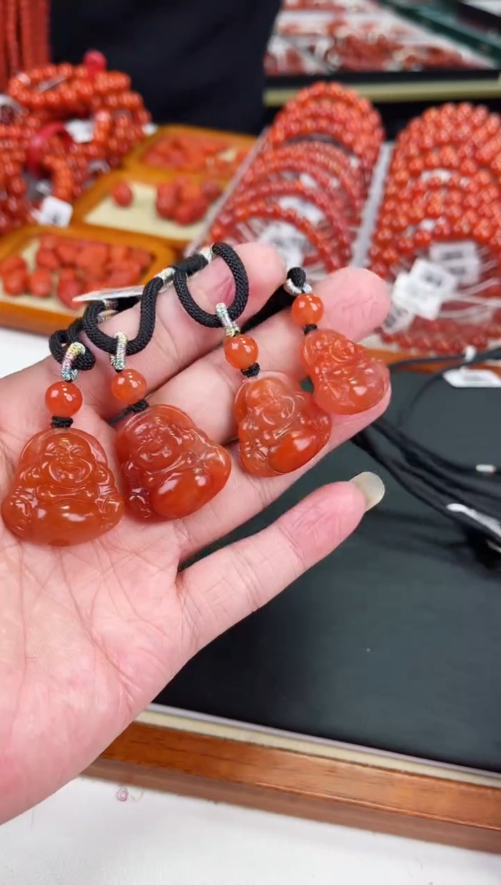【闪购商品】南红玛瑙保山佛公吊坠未镶嵌（多样式发其一）