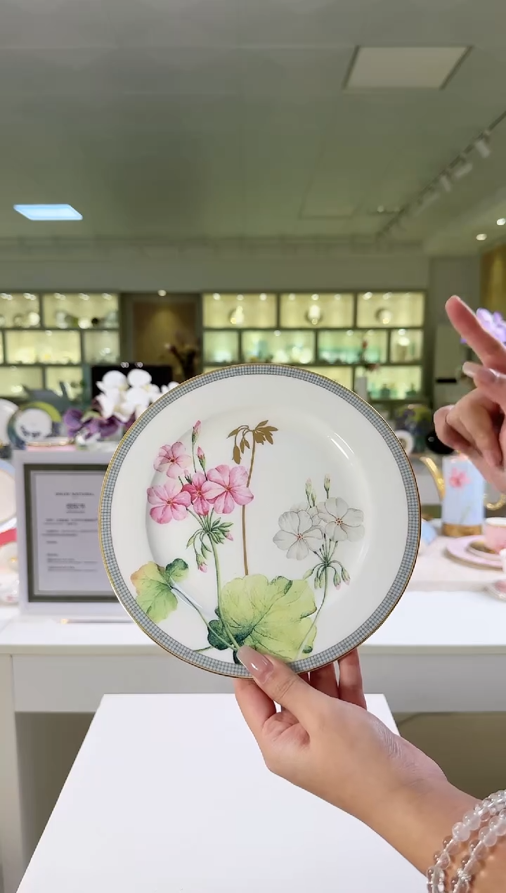 【闪购商品】小乔推荐如图所示