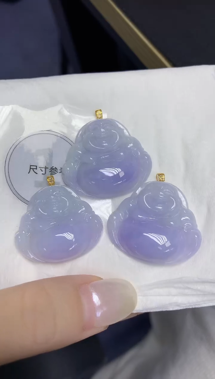 翡翠18K金镶嵌颈饰天然缅甸翡翠A货多样性发其一