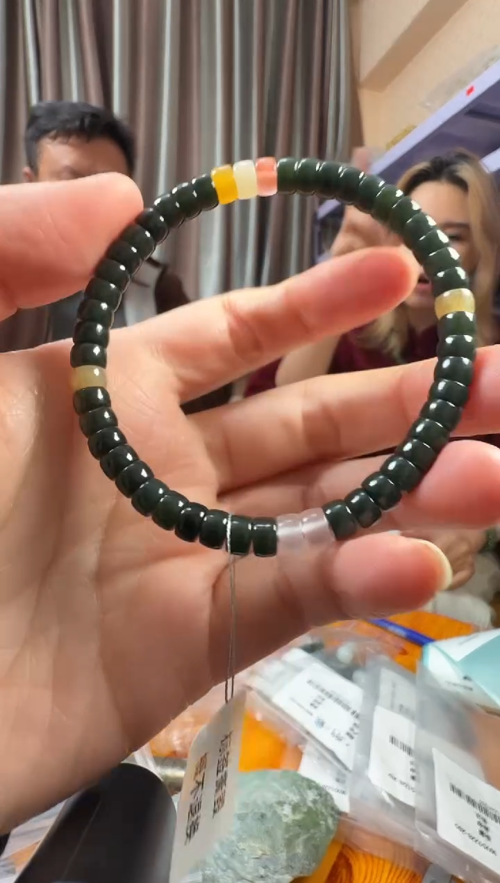 未镶嵌和田玉挂件WJS1228-84