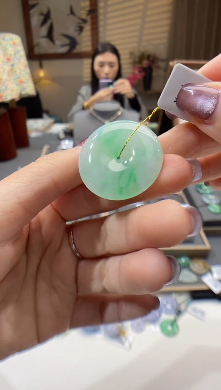 【闪购商品】翡翠颈饰未镶嵌平安扣
