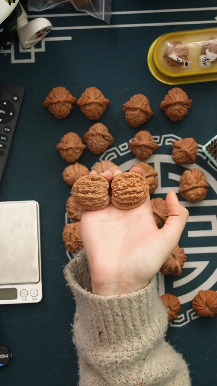 吊坠文玩核桃**麦穗虎头