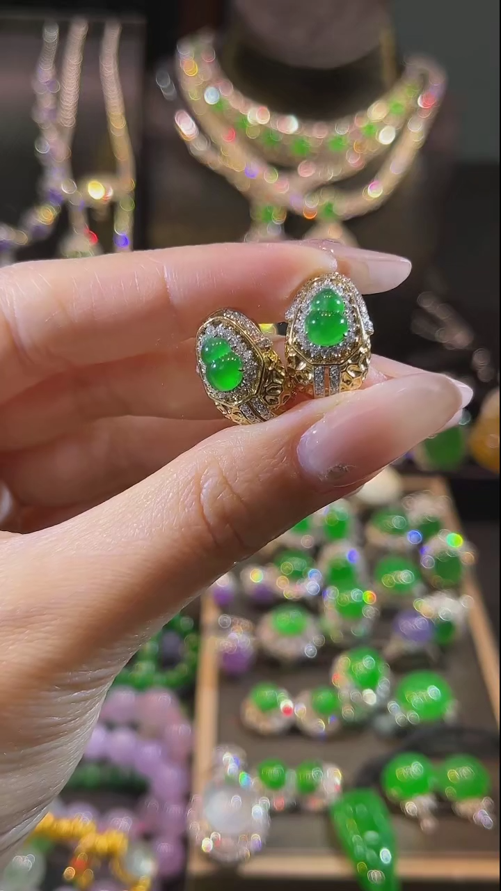 【闪购商品】翡翠耳饰18K金镶嵌耳扣