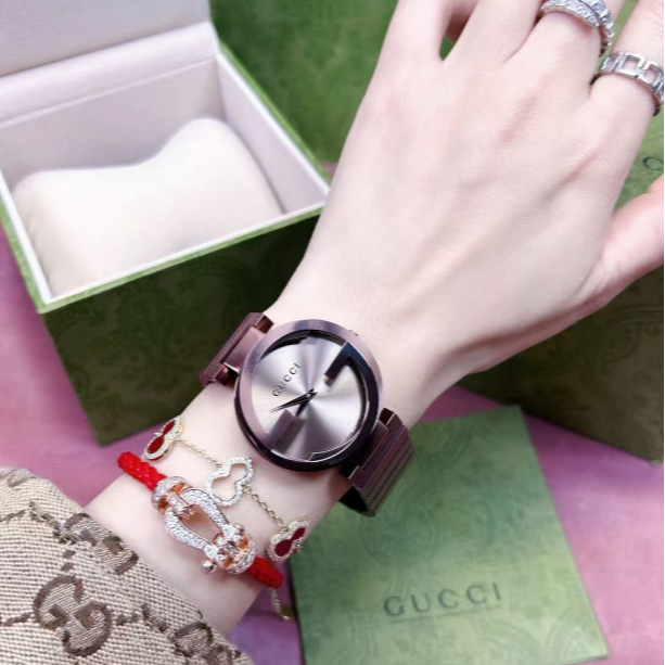 【周周专属】古驰棕色双G款37MM石英女士腕表YA133317