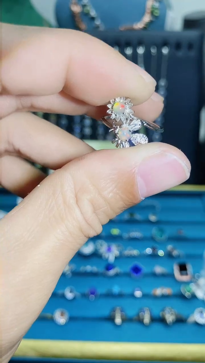 【闪购商品】欧泊戒指银S925镶嵌12121