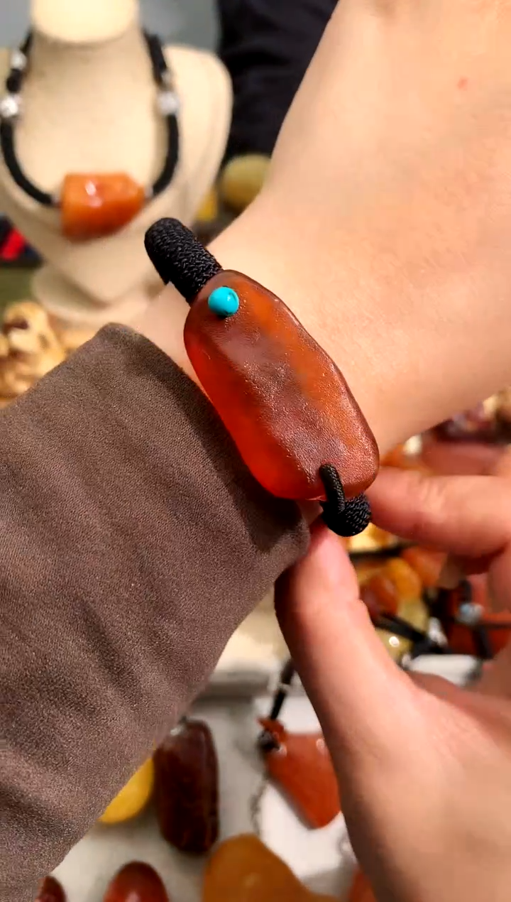 【闪购商品】蜜蜡裸石未镶嵌似玉