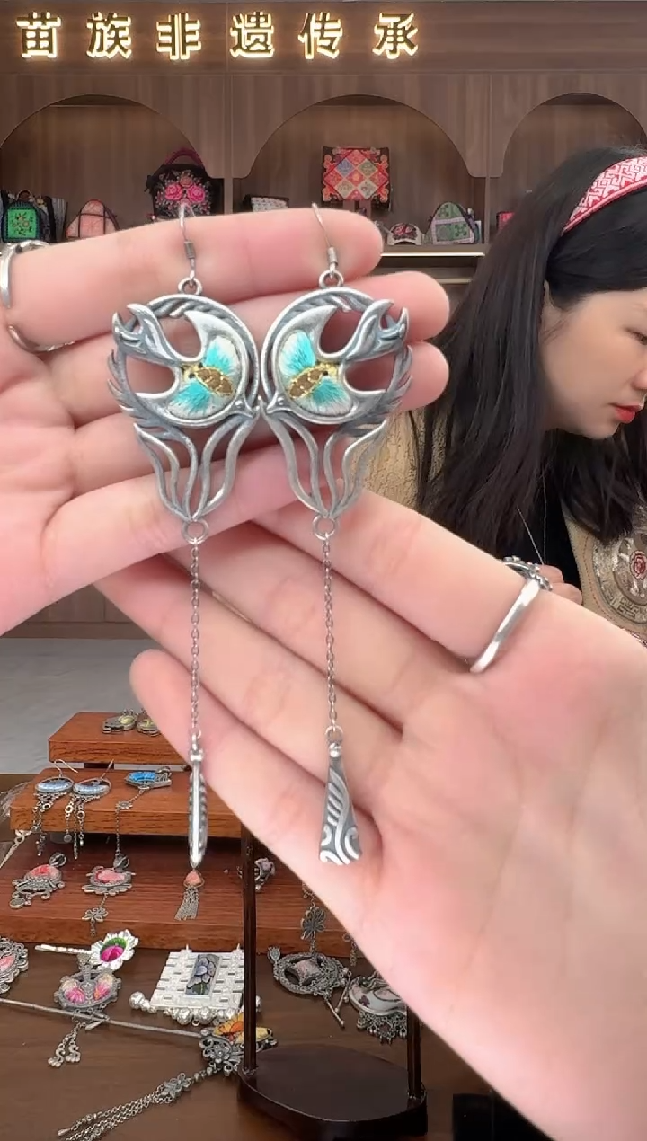 【闪购商品】织绣扶光苗绣传承163