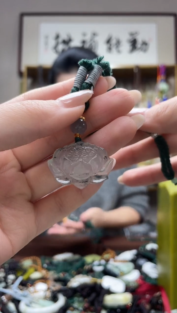 未镶嵌岫玉吊坠·