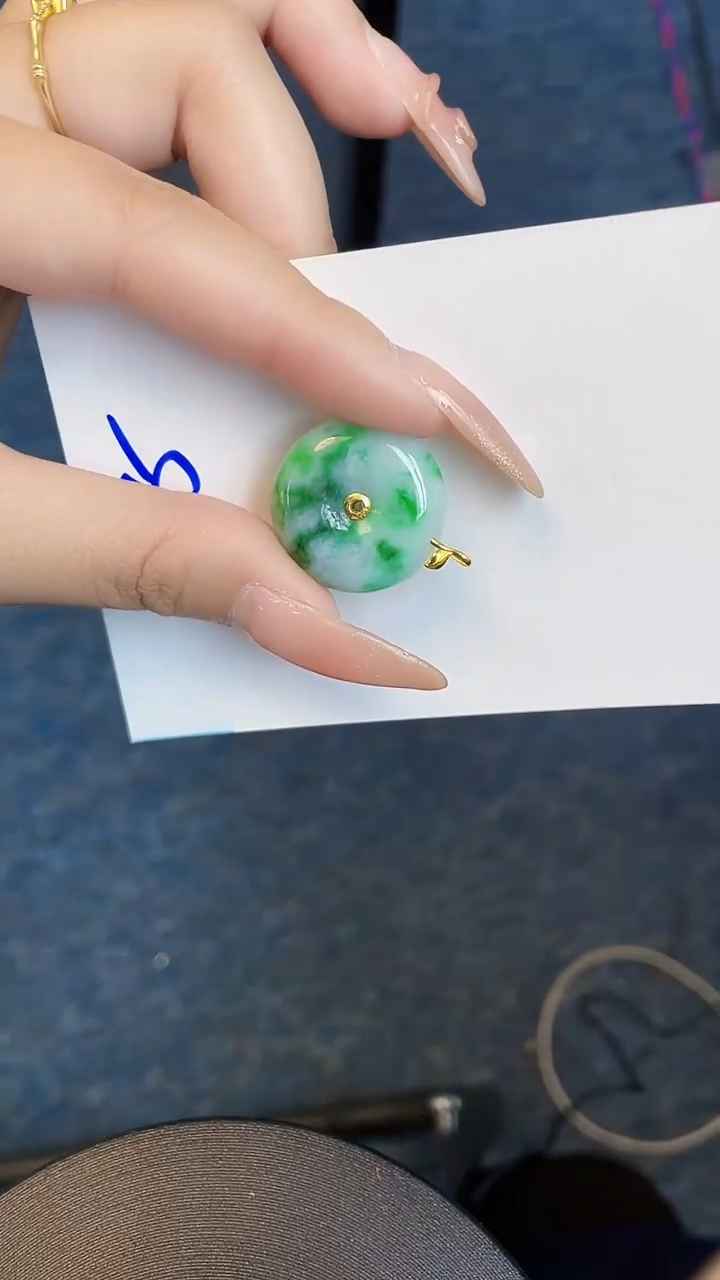 【闪购商品】翡翠颈饰18K金镶嵌000000000