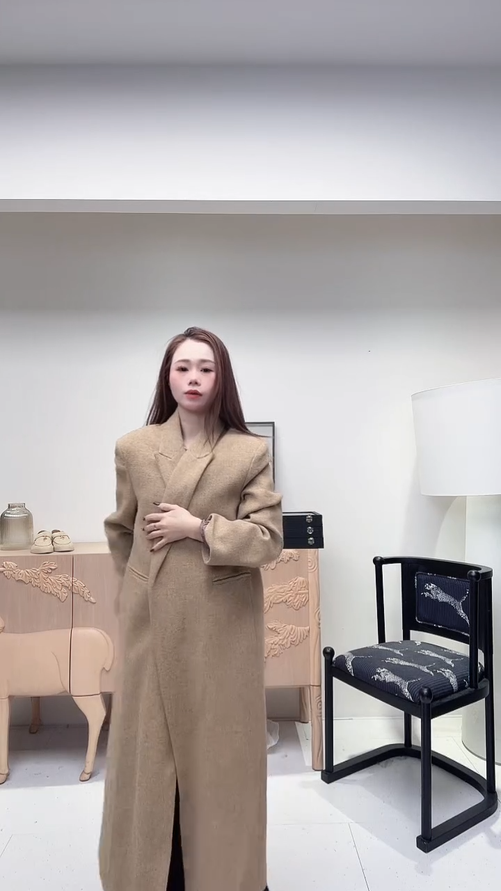 卡其色经典羊毛大衣