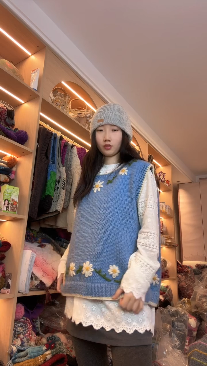 羊毛美利奴蓝色小雏菊马甲