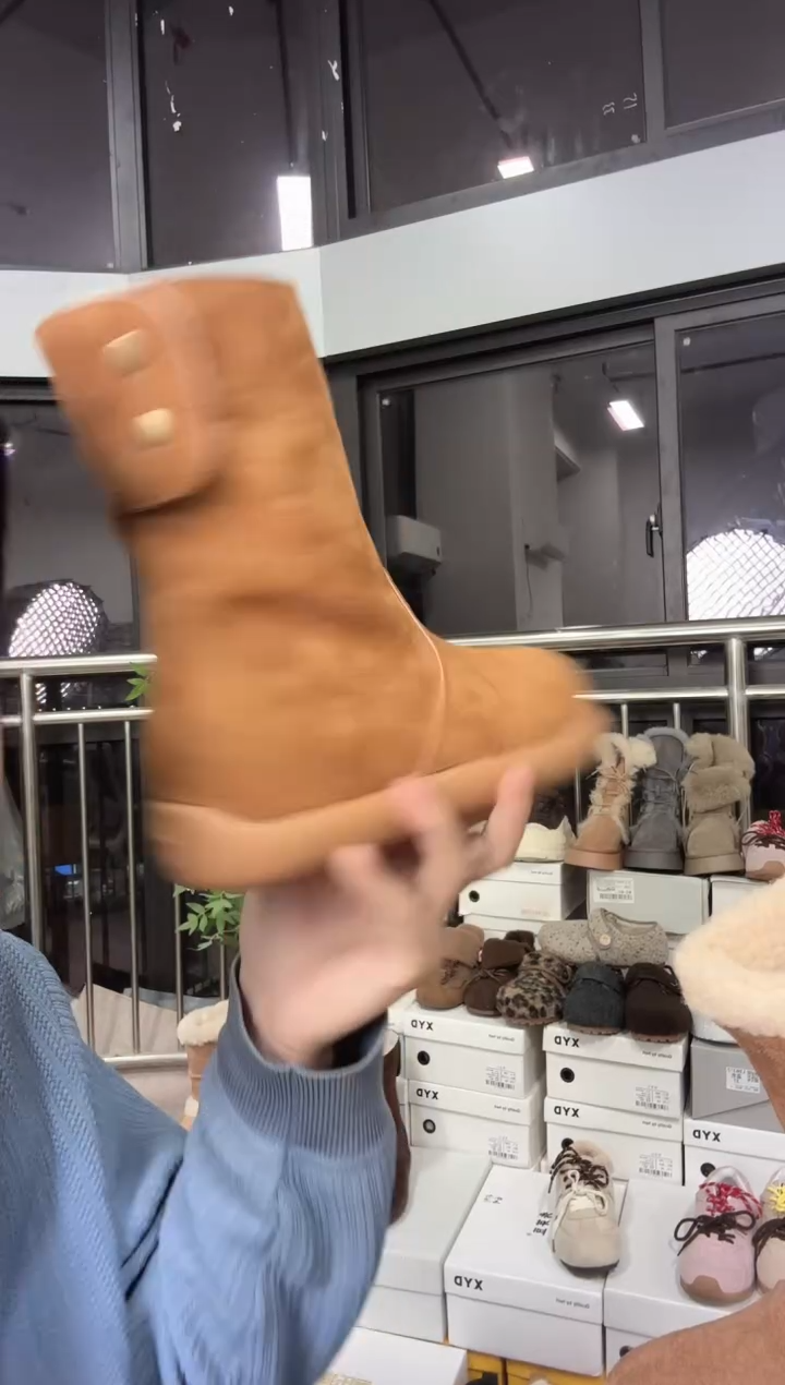 邦*驼色圆头雪地靴37