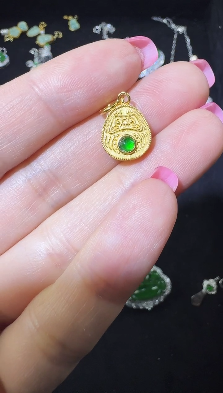 【闪购商品】翡翠吊坠(不含链)银S925镶嵌多宝