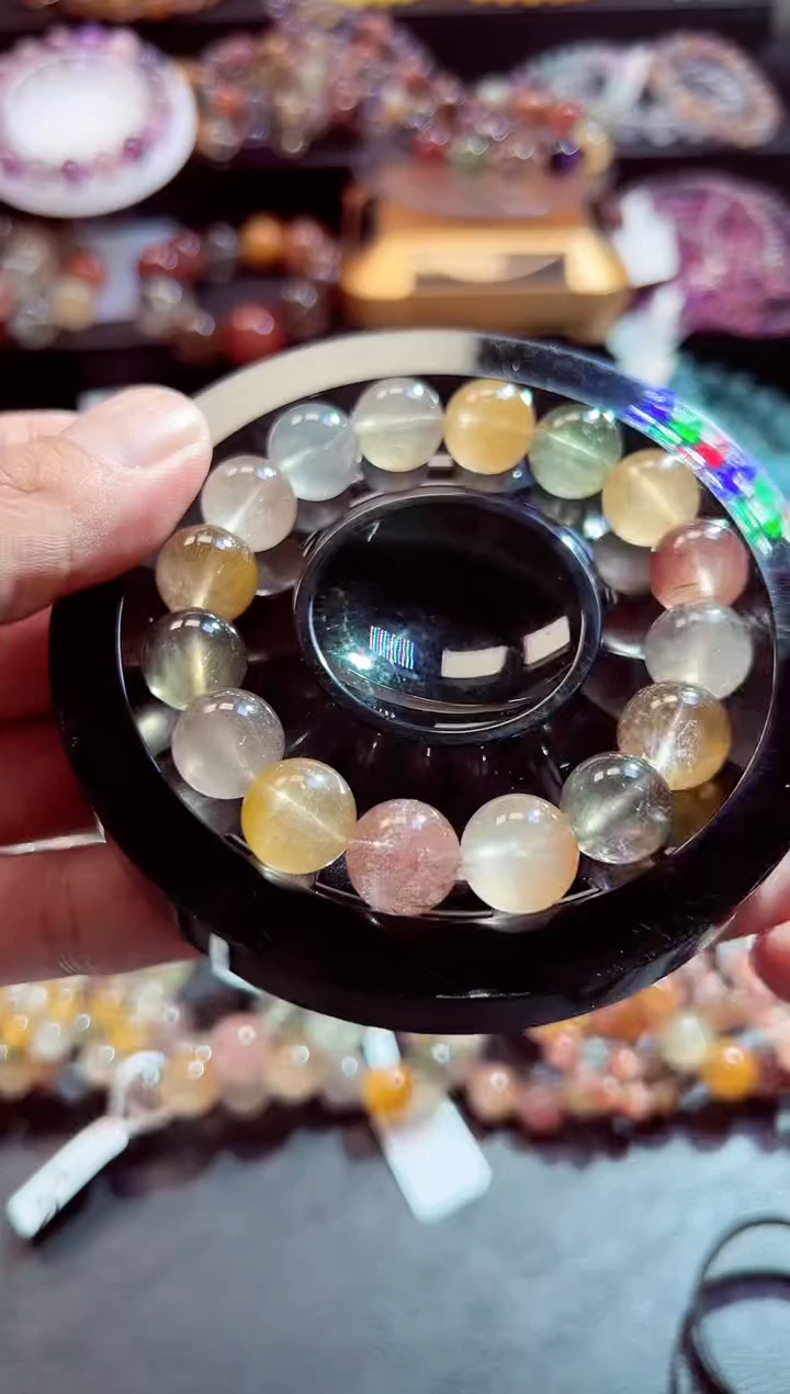 水晶手链未镶嵌伊***?    260