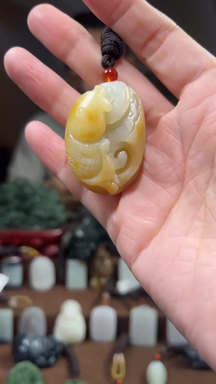 颈饰未镶嵌和田玉·