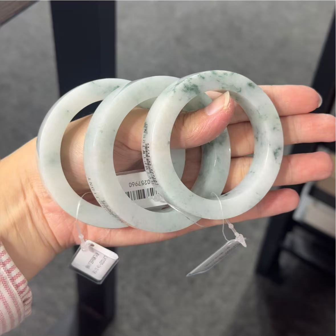 天然翡翠A货定制手镯0401