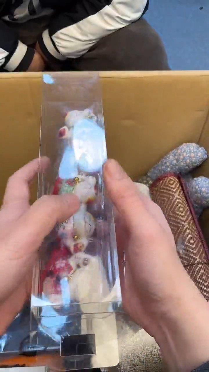 摆件飞**蝶如图所示 老崔精选