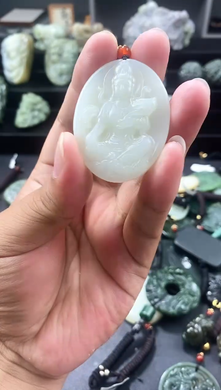 和田玉未镶嵌颈饰1