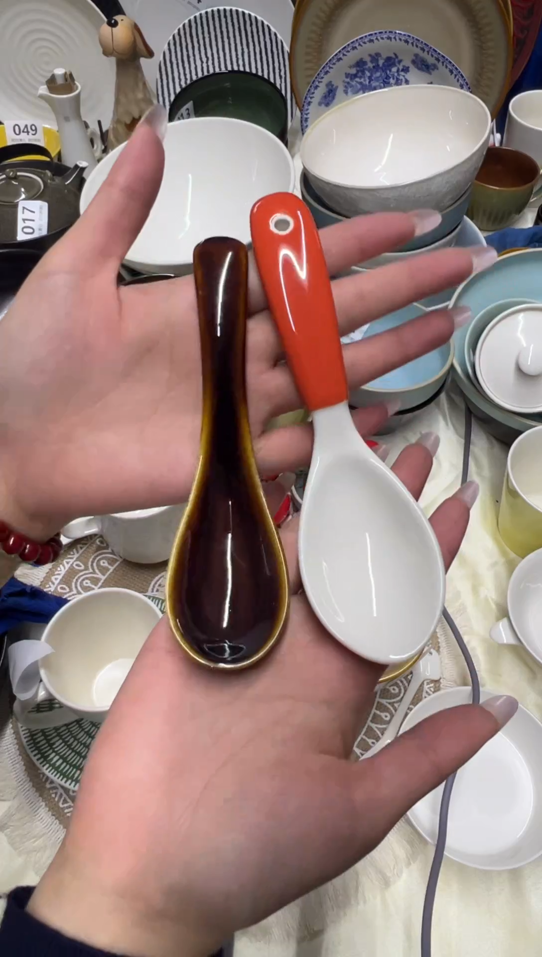 新骨瓷006 瑕疵  棕 白橙 勺子 共2只