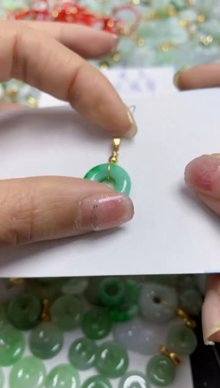 【闪购商品】翡翠颈饰合金天然翡翠A货