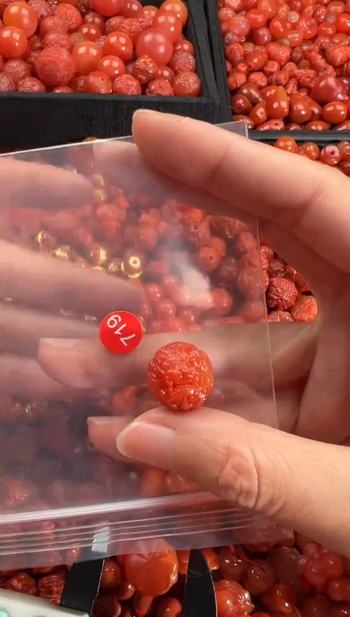 【闪购商品】南红玛瑙颈饰未镶嵌1
