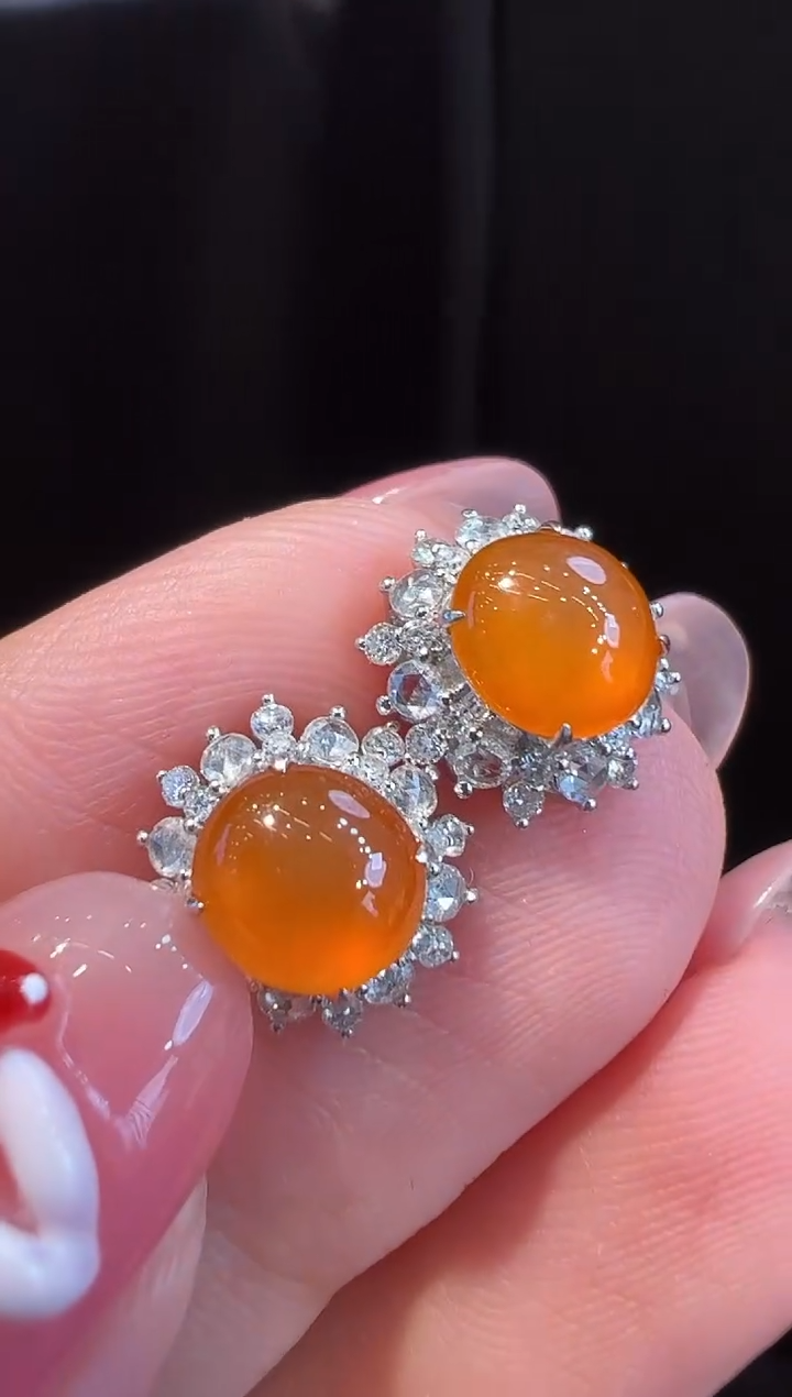 18K金镶嵌翡翠耳饰耳饰