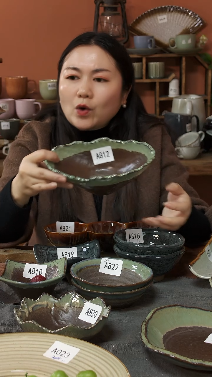 陶瓷A812陶瓷粗陶红泥船型碗一个微瑕20.5*12*7