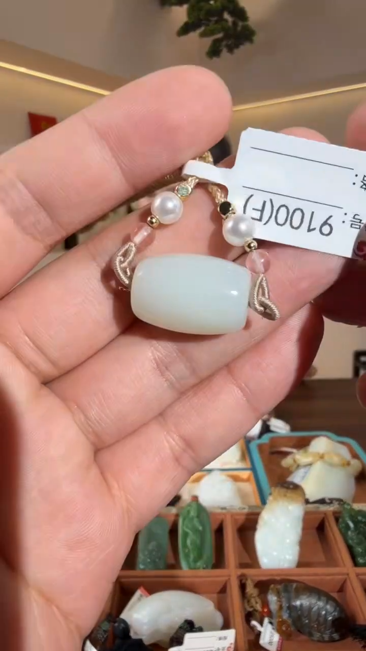 颈饰未镶嵌和田玉F