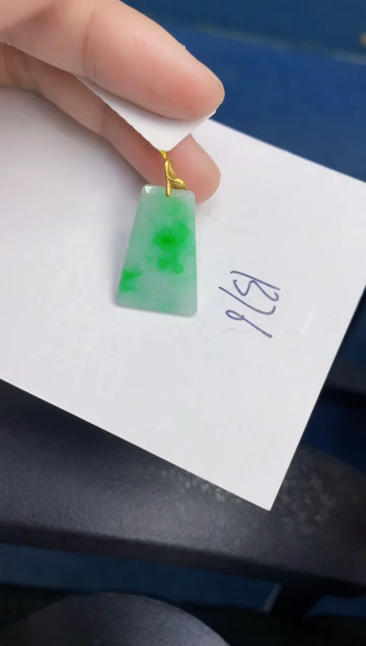 【闪购商品】翡翠颈饰18K金镶嵌00000000000