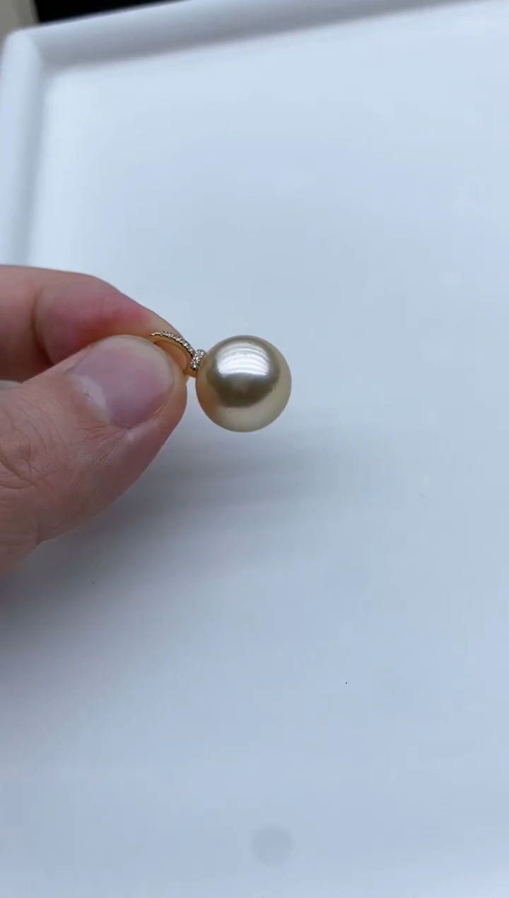 【闪购商品】海水珍珠颈饰18K金镶嵌14-15mm