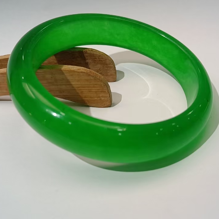 z4细节彰显出气质艺术品味让高贵与典雅美丽手镯