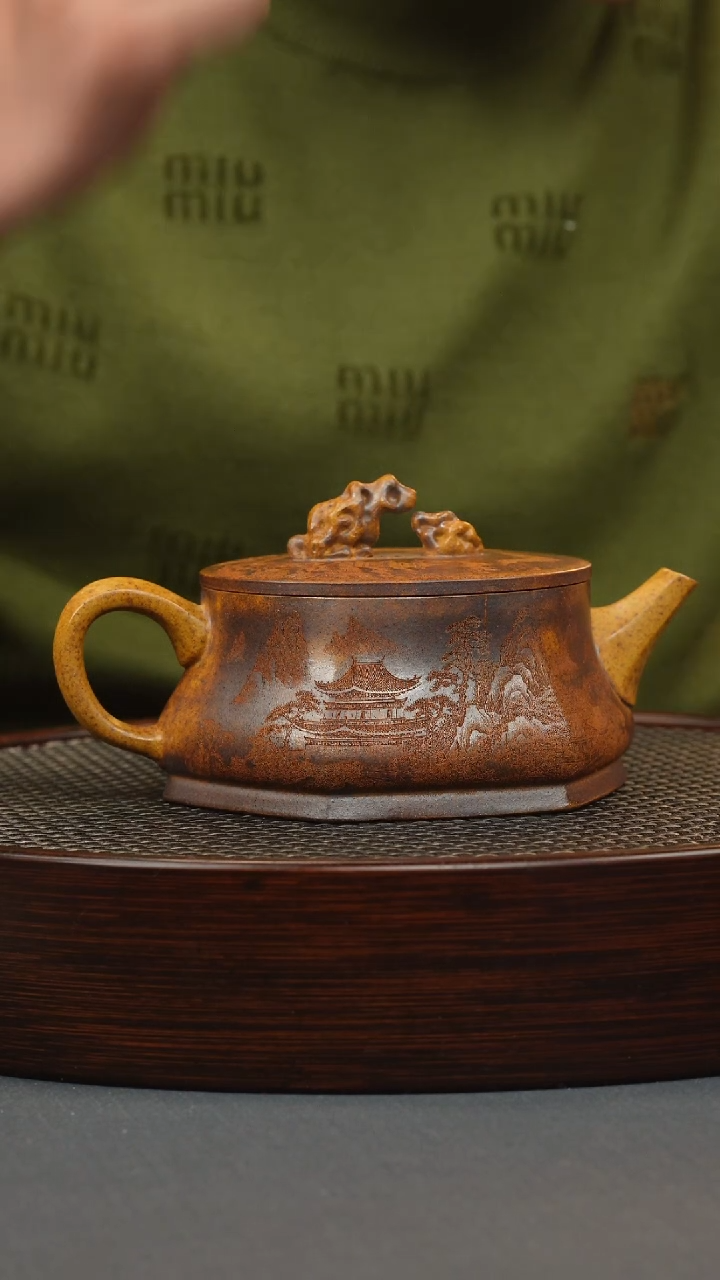 【闪购商品】紫砂茶壶龙骨金砂 六方太湖石钮 山水