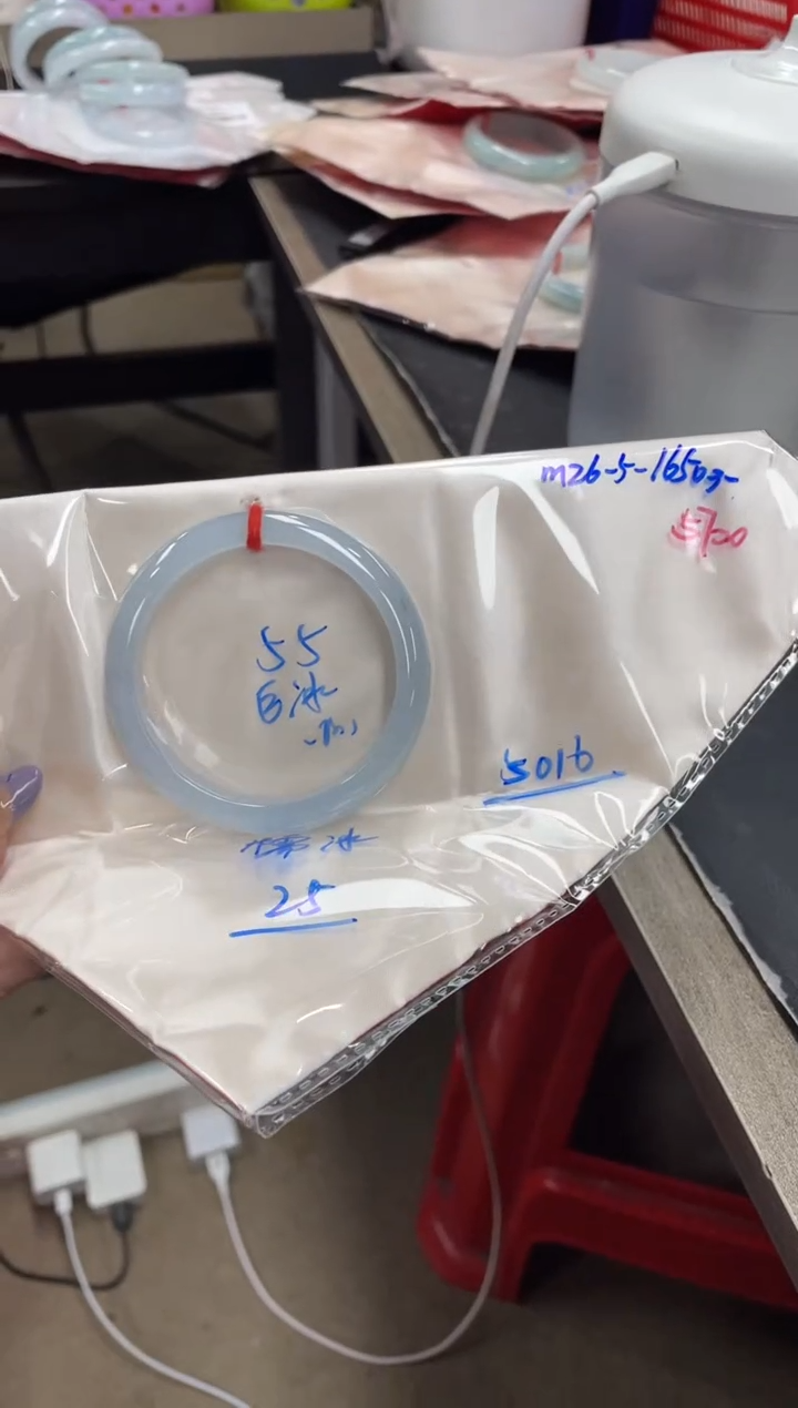 未镶嵌手镯翡翠翡翠手镯