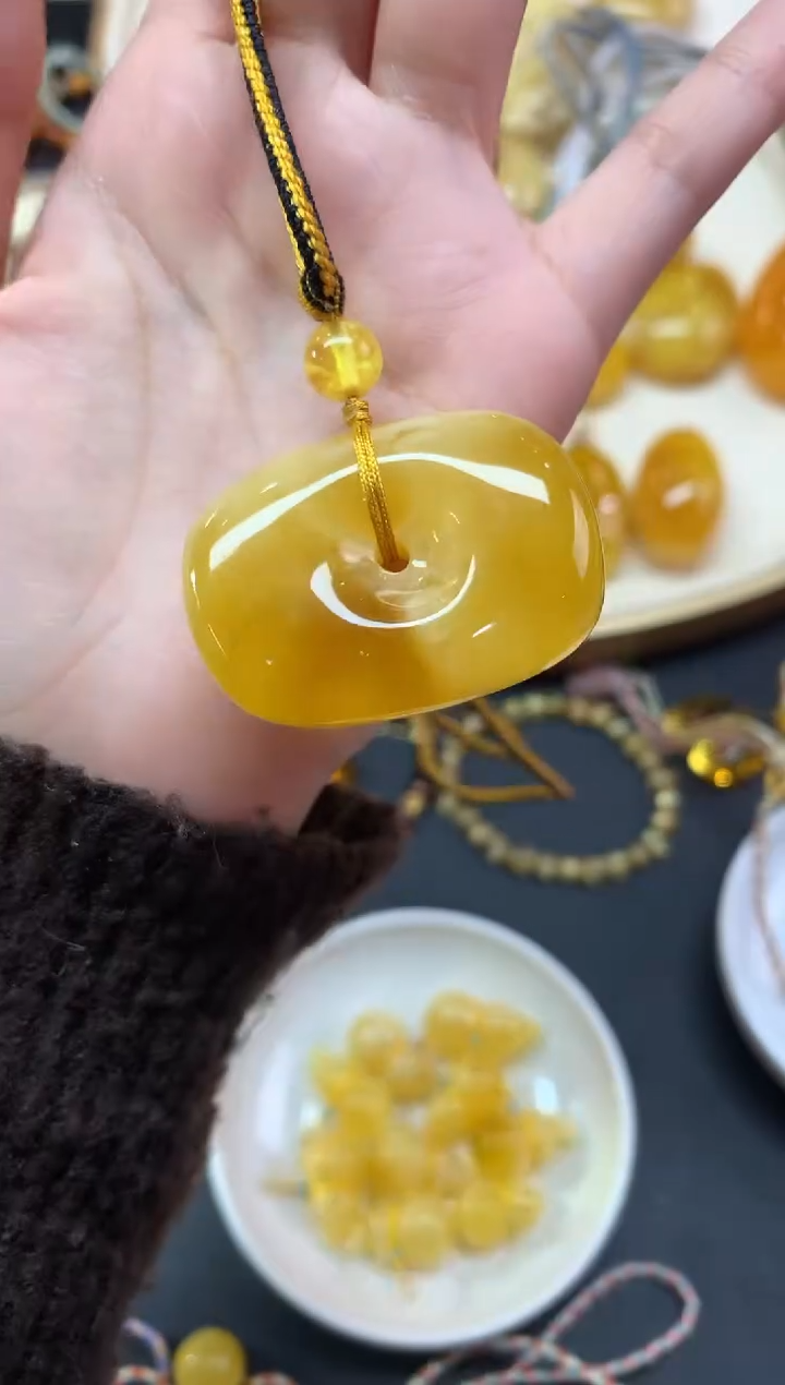 【闪购商品】蜜蜡裸石未镶嵌吊坠A379|1800