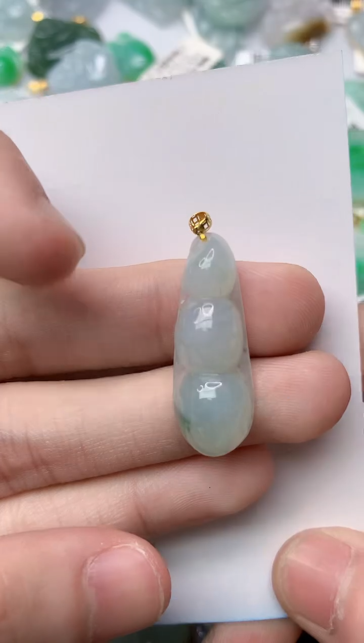 【闪购商品】翡翠颈饰18K金镶嵌95...........