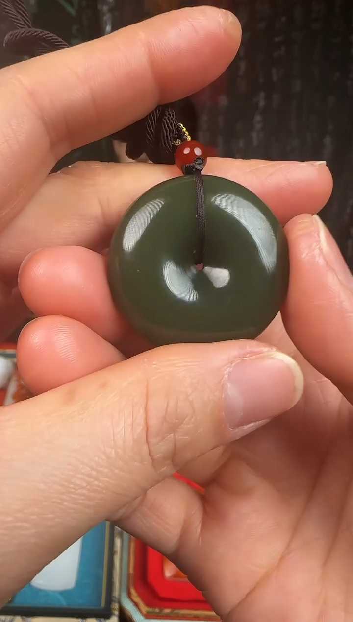 未镶嵌和田玉挂件心**镜平安扣