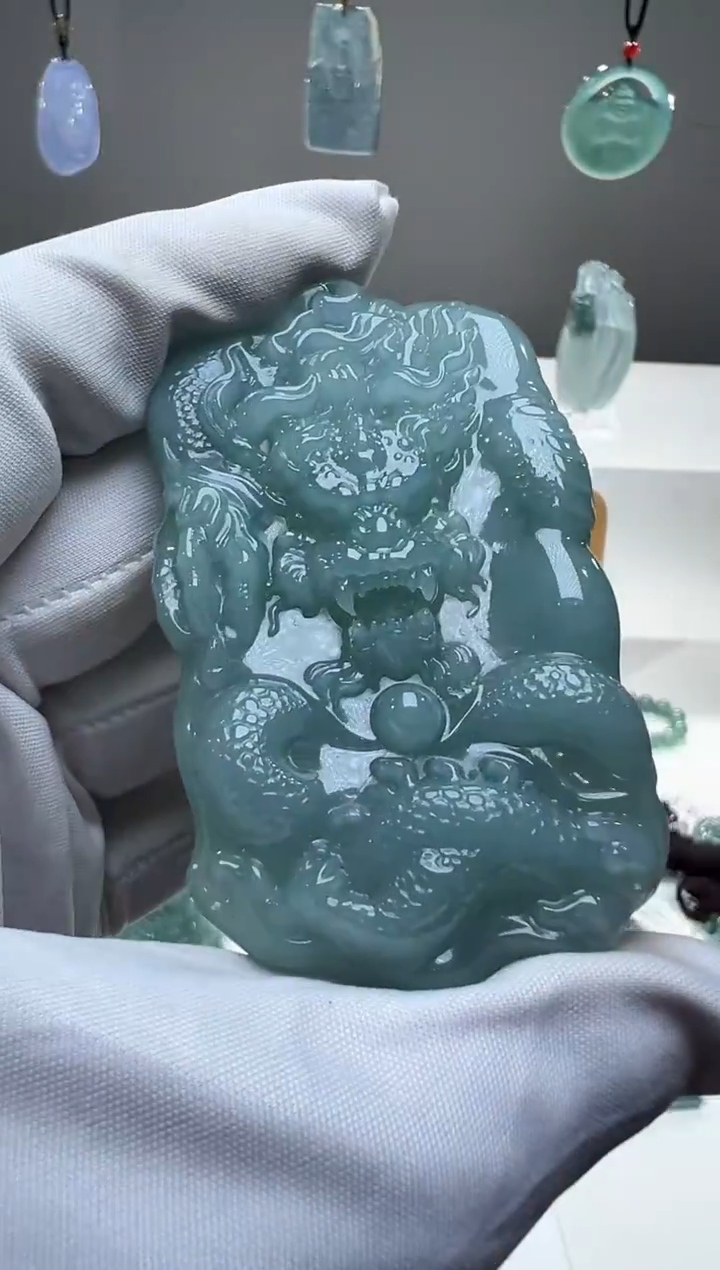 吊坠(不含链)未镶嵌翡翠龙牌