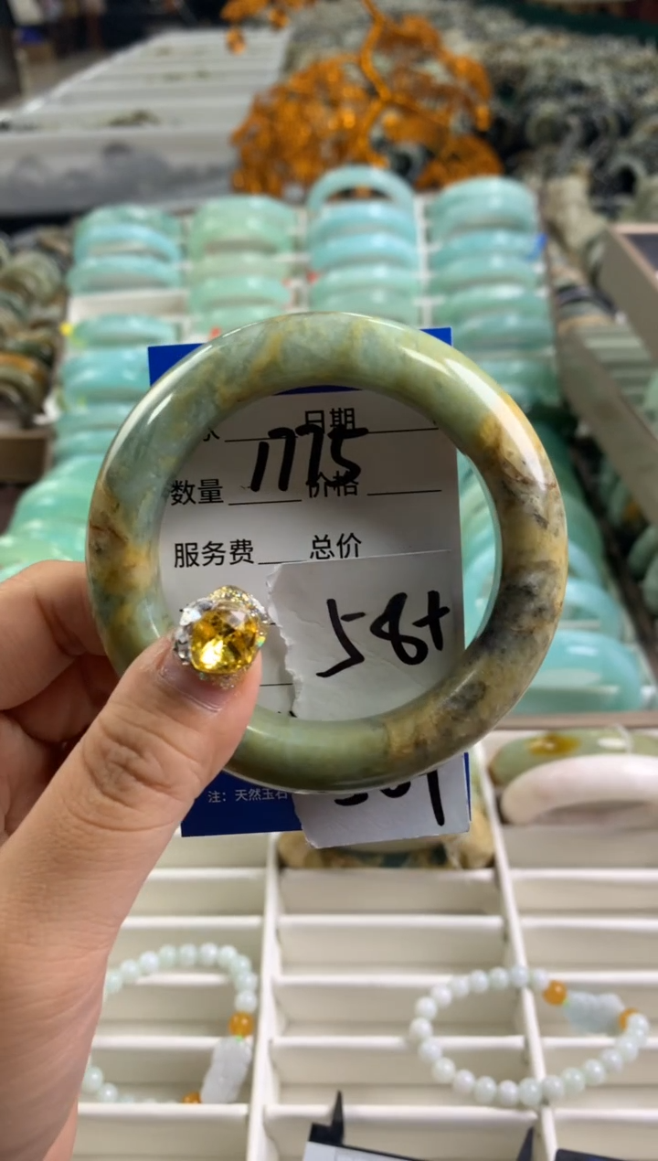 【闪购商品】蛇纹石玉手镯未镶嵌1775